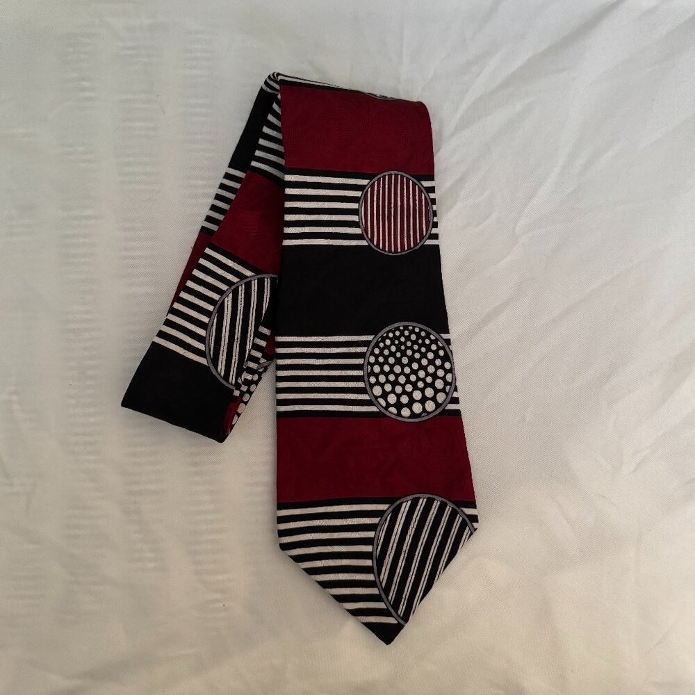 GIVENCHY MONSIEUR Vintage 100% Silk Tie Red Black Circle Strip Geometric - Picture 1 of 7